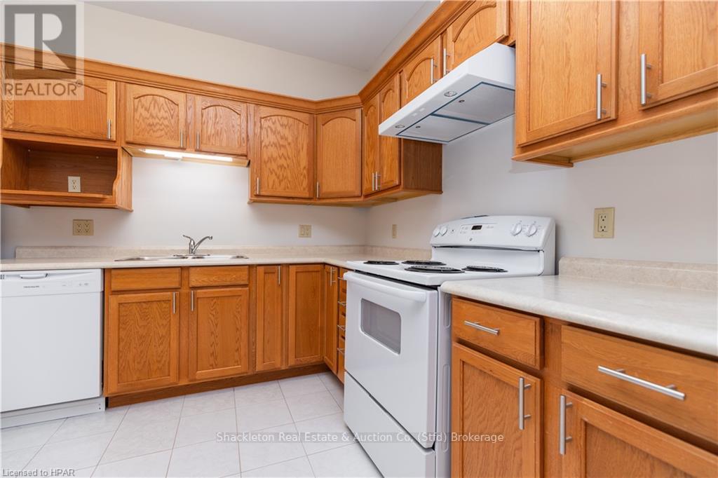 254 - 55 Downie Street, Stratford, Ontario  N5A 1W7 - Photo 7 - X11880195