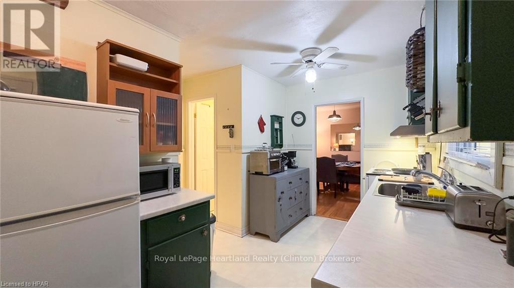 53 Victoria Boulevard, Huron East, Ontario  N0M 1L0 - Photo 5 - X11880196