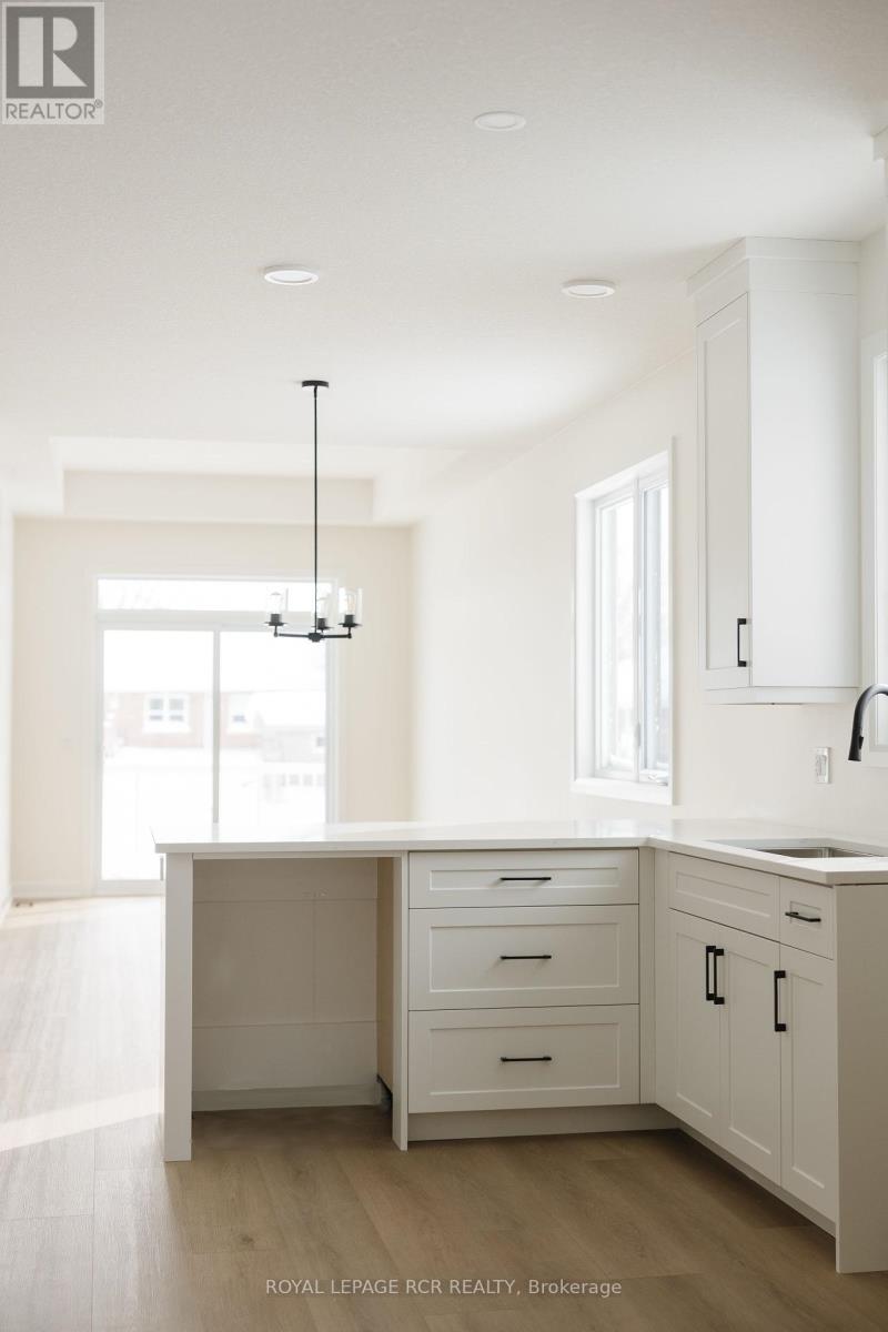 360 Wellington Street E, Wellington North, Ontario  N0G 2L4 - Photo 6 - X10848791