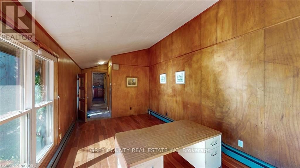 29 Main Street E, Grey Highlands (Markdale), Ontario  N0C 1H0 - Photo 21 - X11870454