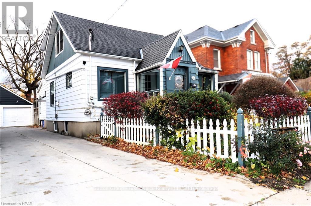 223 Mornington Street, Stratford, Ontario  N5A 5G4 - Photo 1 - X11880222