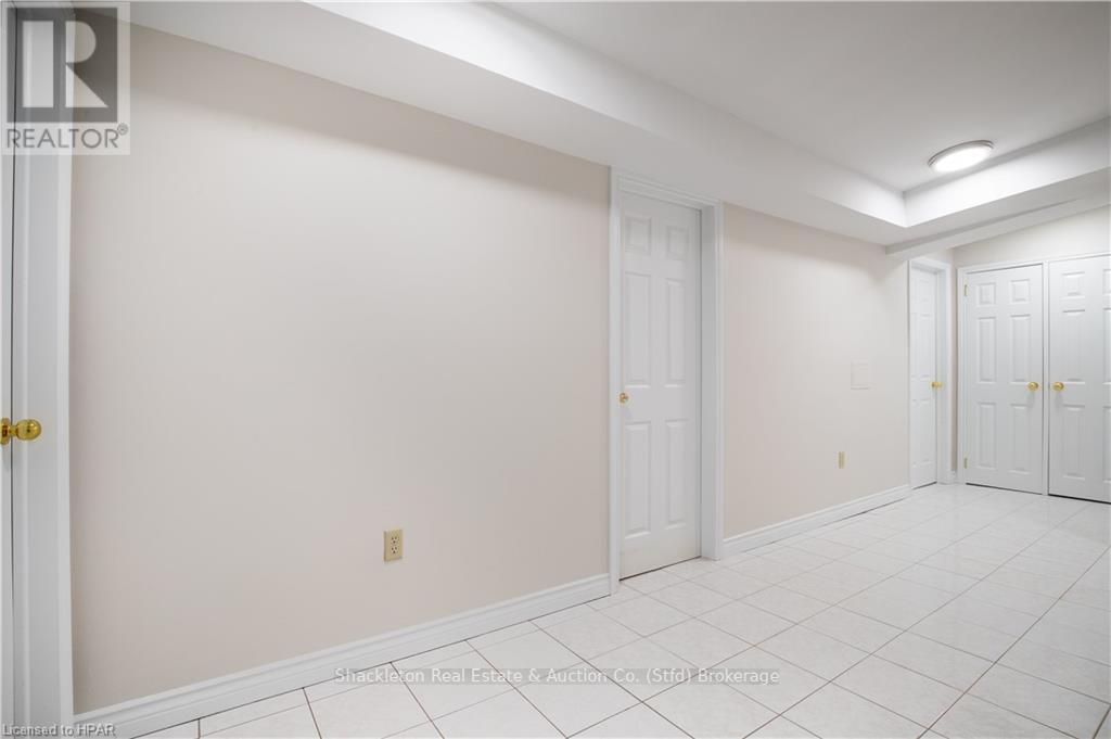 352 - 55 Downie Street, Stratford, Ontario  N5A 1W7 - Photo 4 - X11880243