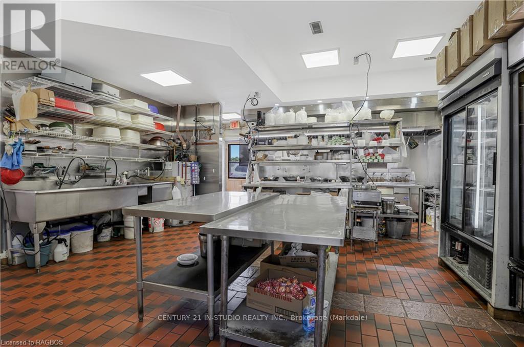 379 Goderich Street, Saugeen Shores, Ontario  N0H 2C1 - Photo 12 - X10848990