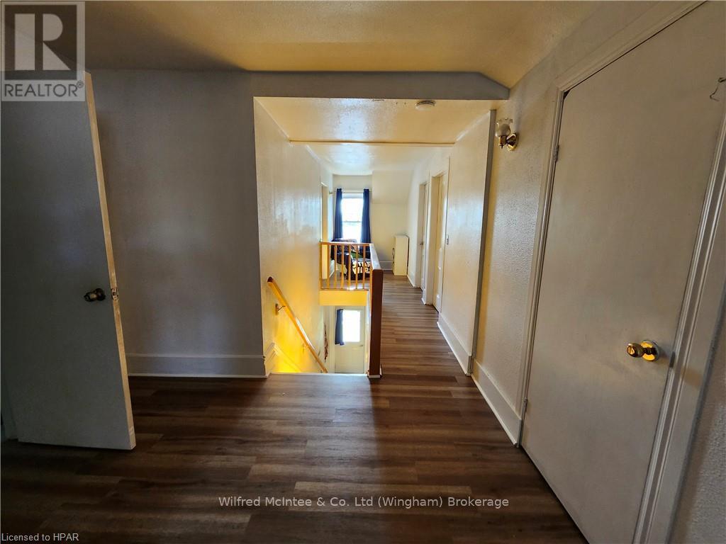 587 Gough Street, Huron-Kinloss, Ontario  N0G 2H0 - Photo 11 - X11880256