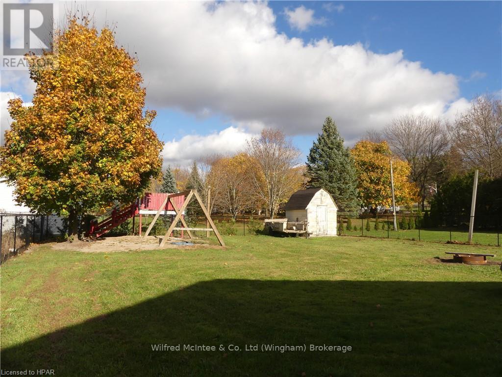 587 Gough Street, Huron-Kinloss, Ontario  N0G 2H0 - Photo 30 - X11880256