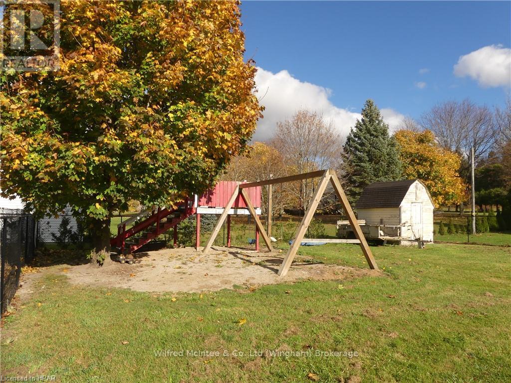 587 Gough Street, Huron-Kinloss, Ontario  N0G 2H0 - Photo 32 - X11880256