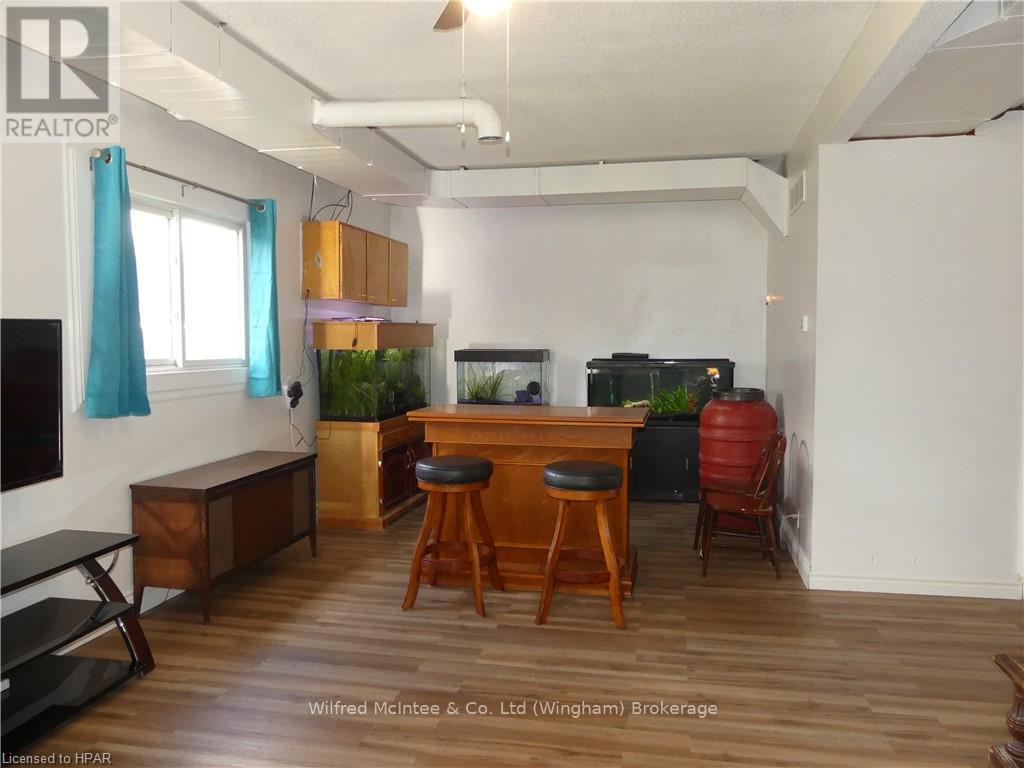 587 Gough Street, Huron-Kinloss, Ontario  N0G 2H0 - Photo 35 - X11880256