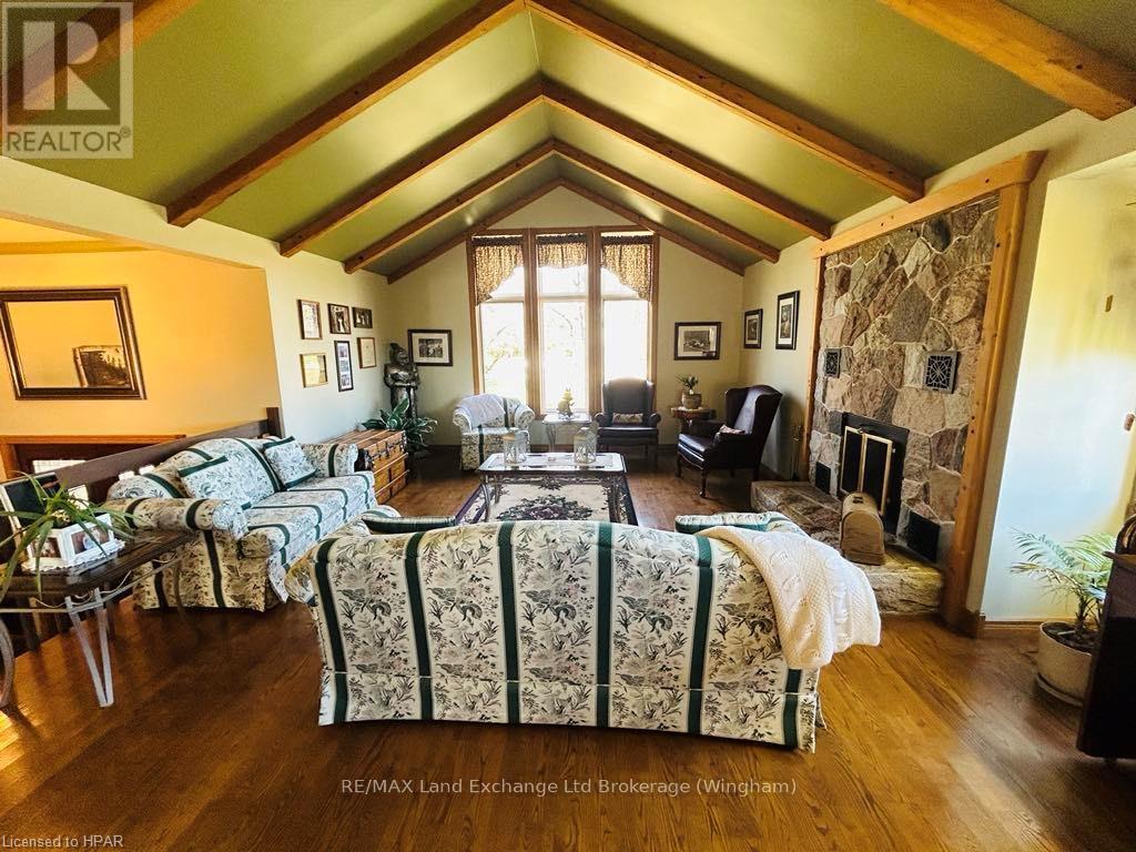 84332 Mcnabb Line, Huron East, Ontario  N0G 1H0 - Photo 13 - X11880271