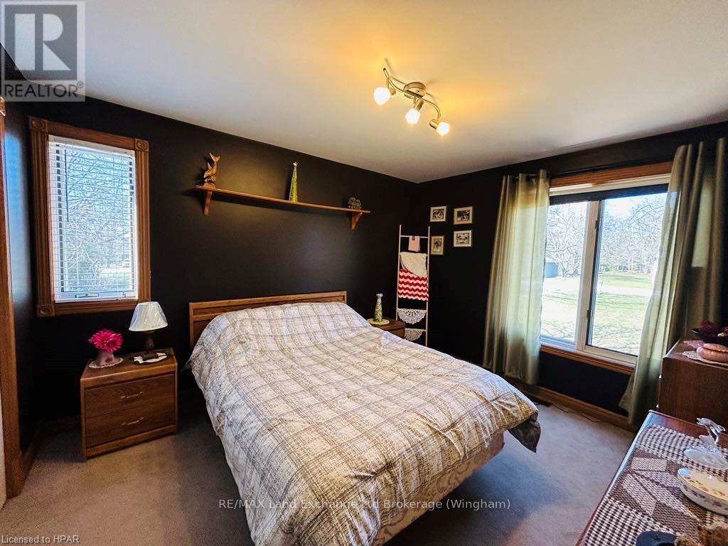 84332 Mcnabb Line, Huron East, Ontario  N0G 1H0 - Photo 19 - X11880271