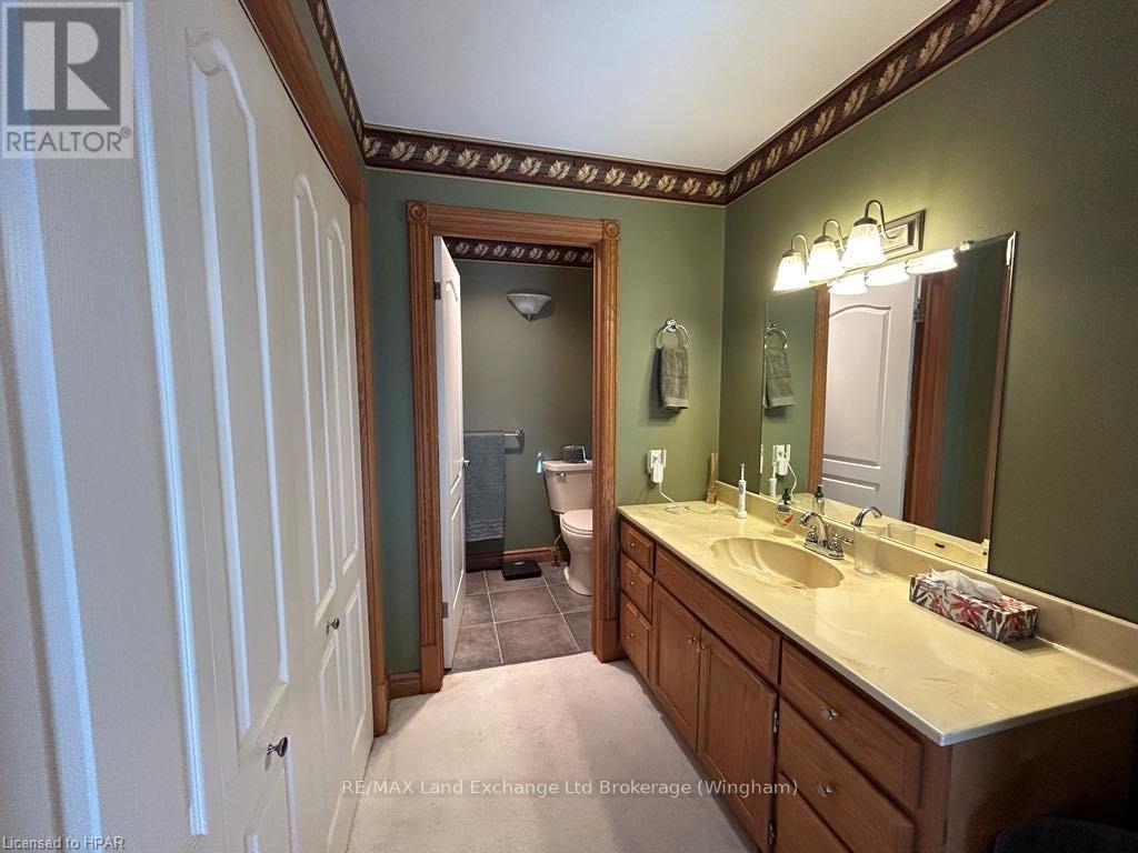 84332 Mcnabb Line, Huron East, Ontario  N0G 1H0 - Photo 21 - X11880271