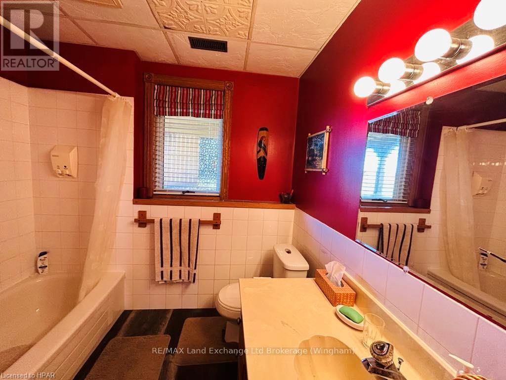 84332 Mcnabb Line, Huron East, Ontario  N0G 1H0 - Photo 23 - X11880271