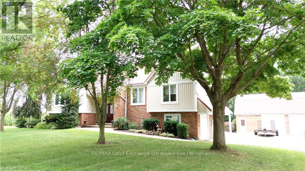 84332 Mcnabb Line, Huron East, Ontario  N0G 1H0 - Photo 3 - X11880271