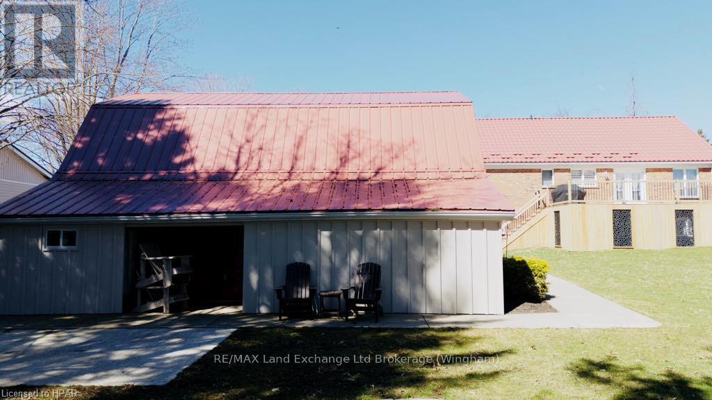 84332 Mcnabb Line, Huron East, Ontario  N0G 1H0 - Photo 38 - X11880271