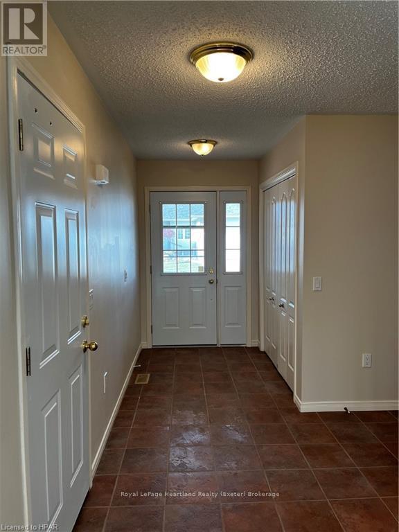 9 - 30 Ann Street, St. Marys, Ontario  N4X 1C8 - Photo 3 - X11880275