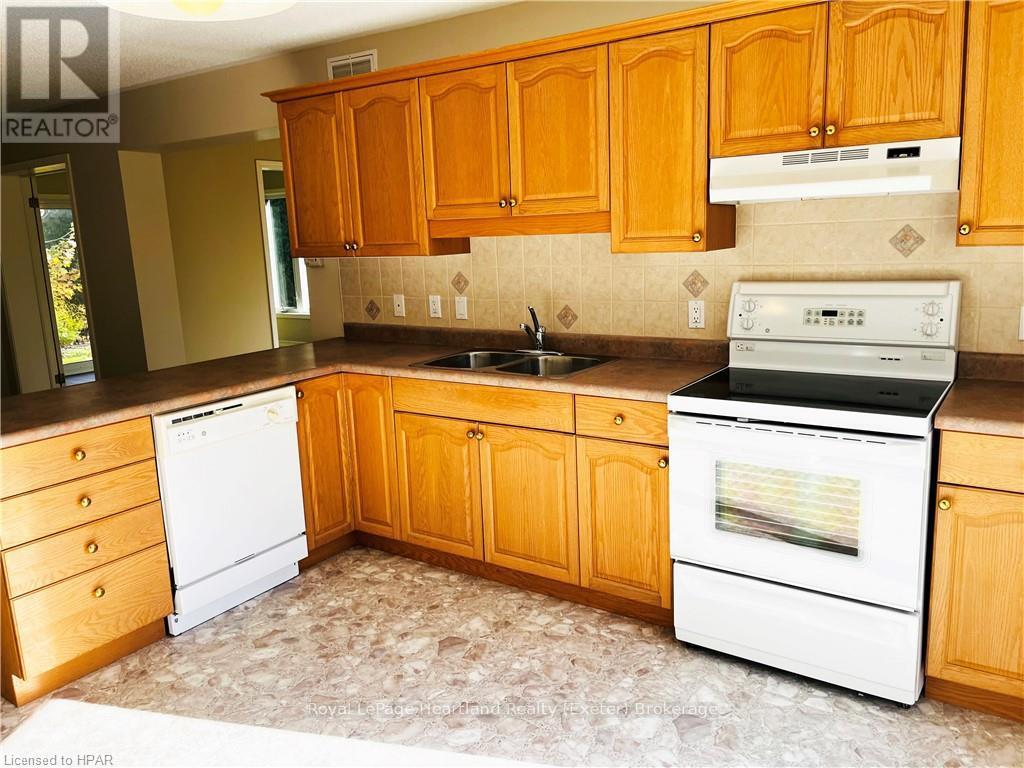 9 - 30 Ann Street, St. Marys, Ontario  N4X 1C8 - Photo 6 - X11880275