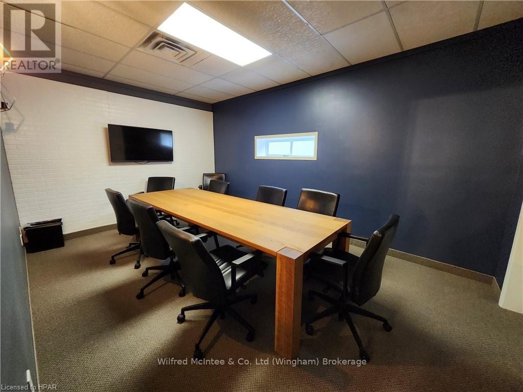 318 Josephine Street, North Huron, Ontario  N0G 2W0 - Photo 6 - X11880277