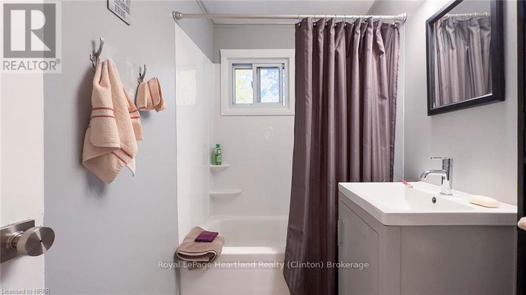 53 Victoria Boulevard, Huron East, Ontario  N0M 1L0 - Photo 23 - X11880283