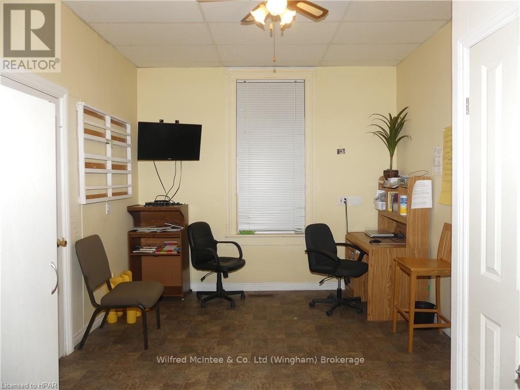 9 Rattenbury Street, Central Huron, Ontario  N0M 1L0 - Photo 13 - X11880285