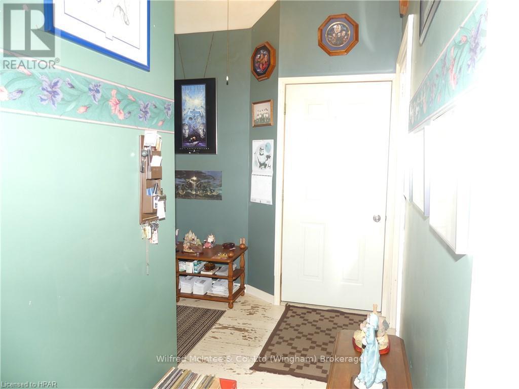 9 Rattenbury Street, Central Huron, Ontario  N0M 1L0 - Photo 19 - X11880285