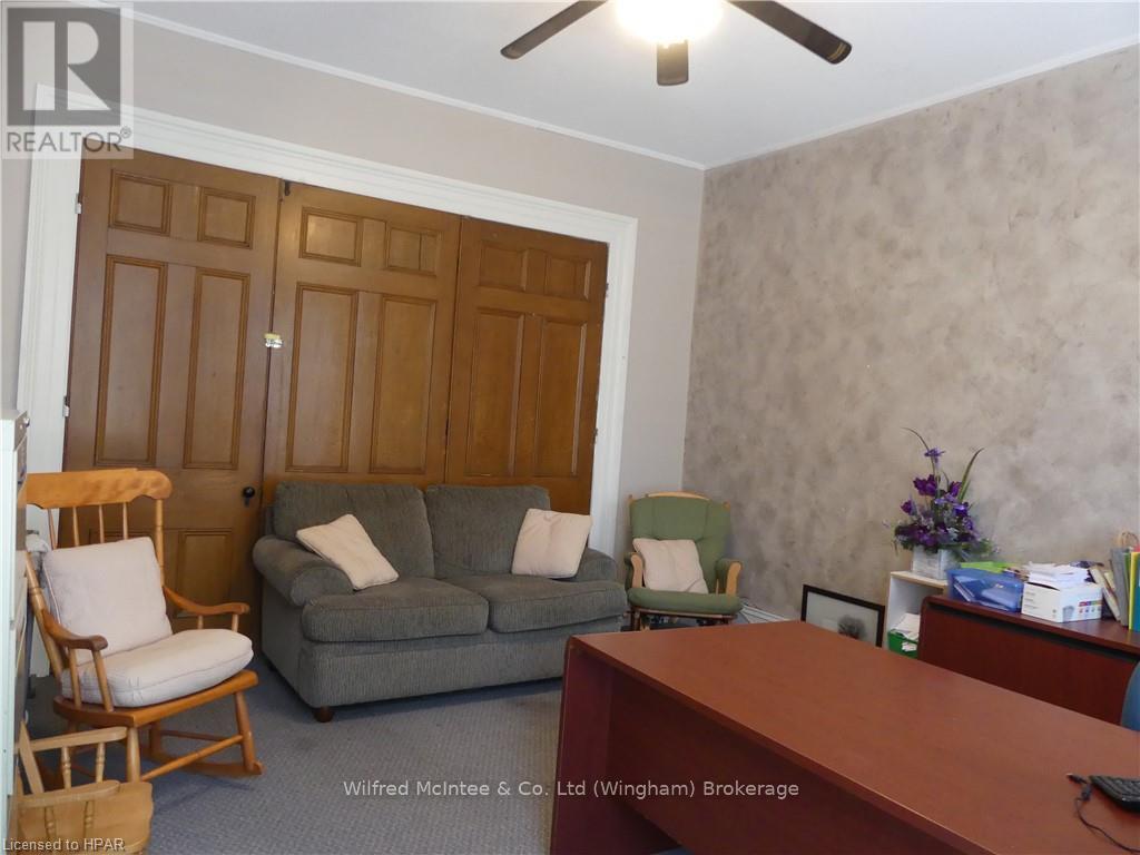 9 Rattenbury Street, Central Huron, Ontario  N0M 1L0 - Photo 2 - X11880285