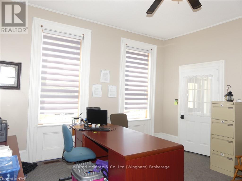 9 Rattenbury Street, Central Huron, Ontario  N0M 1L0 - Photo 3 - X11880285