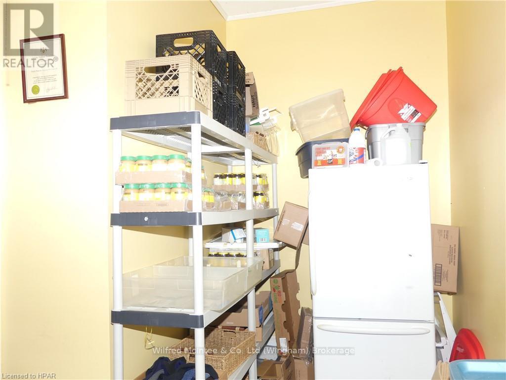 9 Rattenbury Street, Central Huron, Ontario  N0M 1L0 - Photo 31 - X11880285