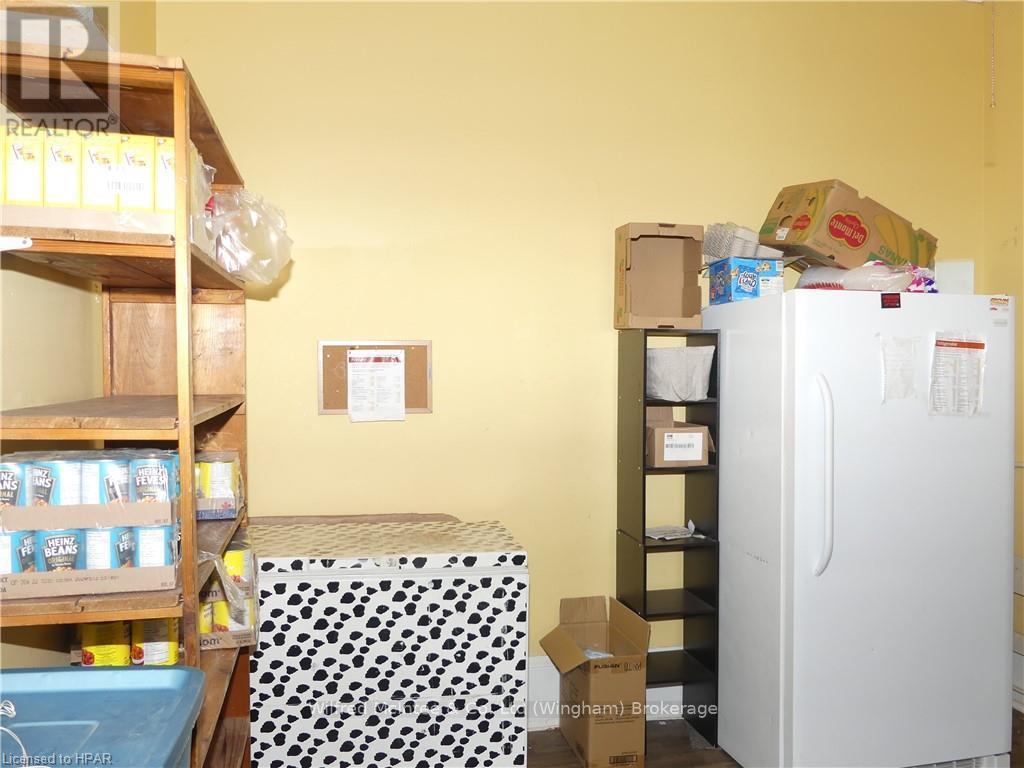 9 Rattenbury Street, Central Huron, Ontario  N0M 1L0 - Photo 33 - X11880285