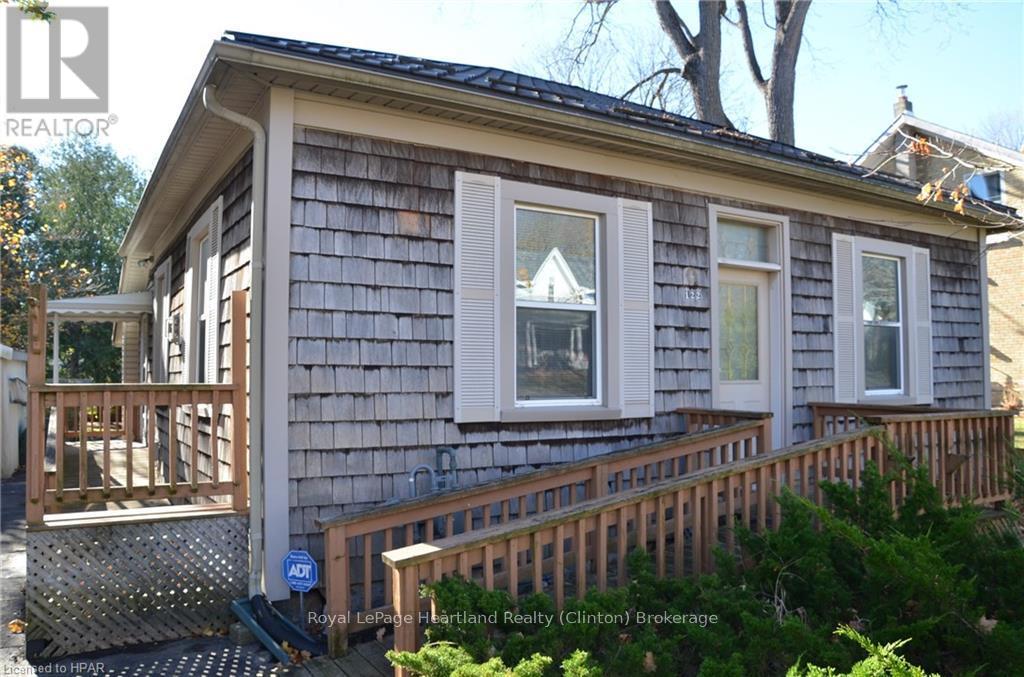 122 Mary Street, Central Huron, Ontario  N0M 1L0 - Photo 2 - X11880291