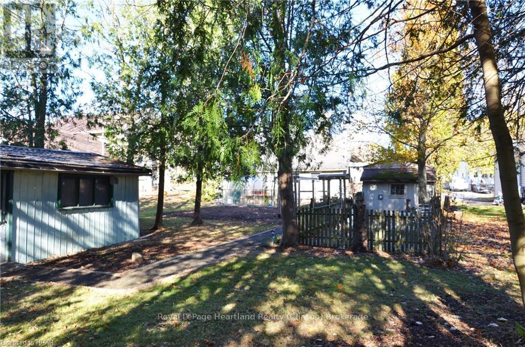 122 Mary Street, Central Huron, Ontario  N0M 1L0 - Photo 30 - X11880291