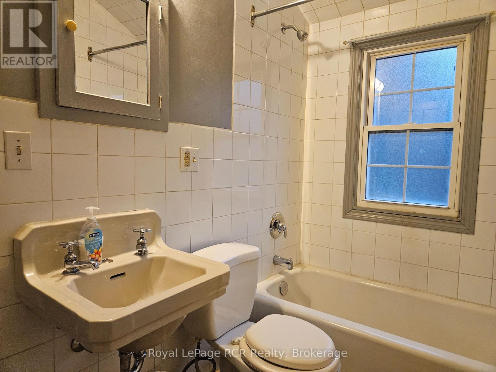 886 16th Street W, Georgian Bluffs, Ontario  N4K 6V5 - Photo 13 - X10846750