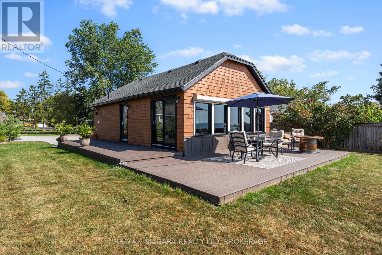 Property at 10959 LAKESHORE ROAD image 4