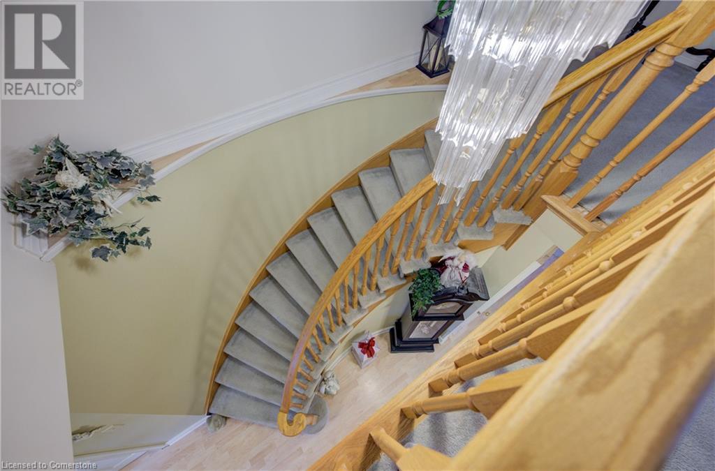 180 Dicenzo Drive, Hamilton, Ontario  L9B 2K7 - Photo 11 - 40681786