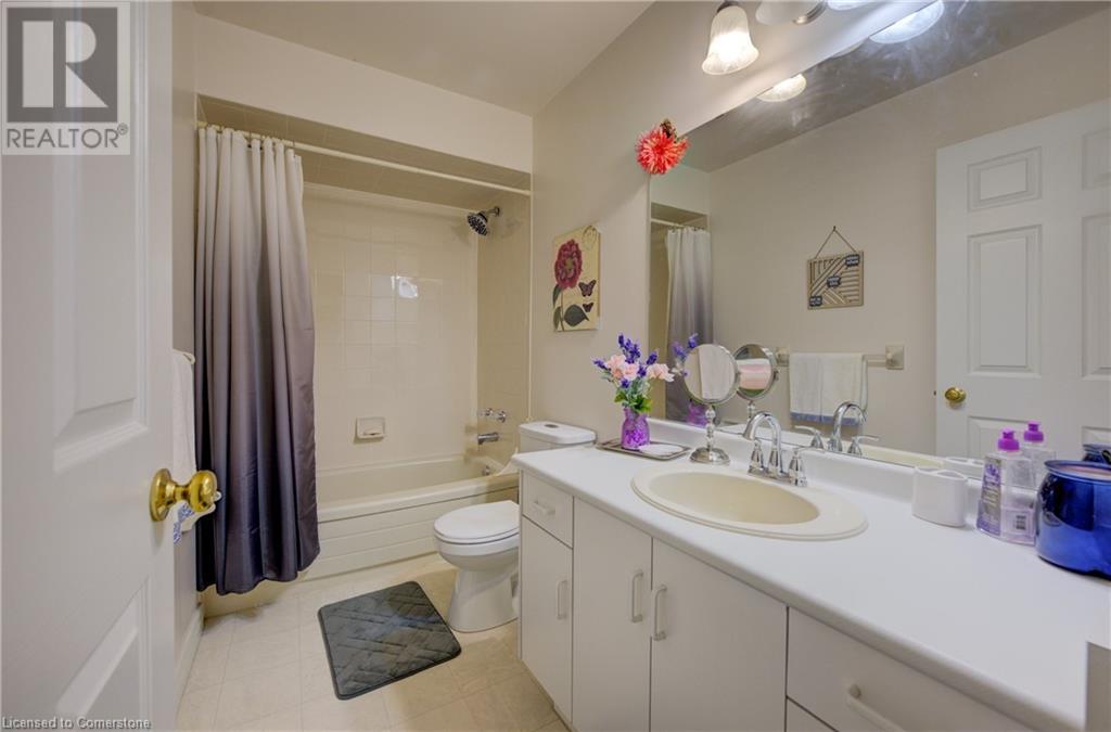 180 Dicenzo Drive, Hamilton, Ontario  L9B 2K7 - Photo 16 - 40681786