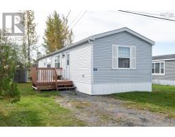 8 Owen Avenue, South Uniacke, Ca