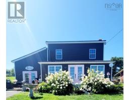 121 Water Street, Westport, Ca