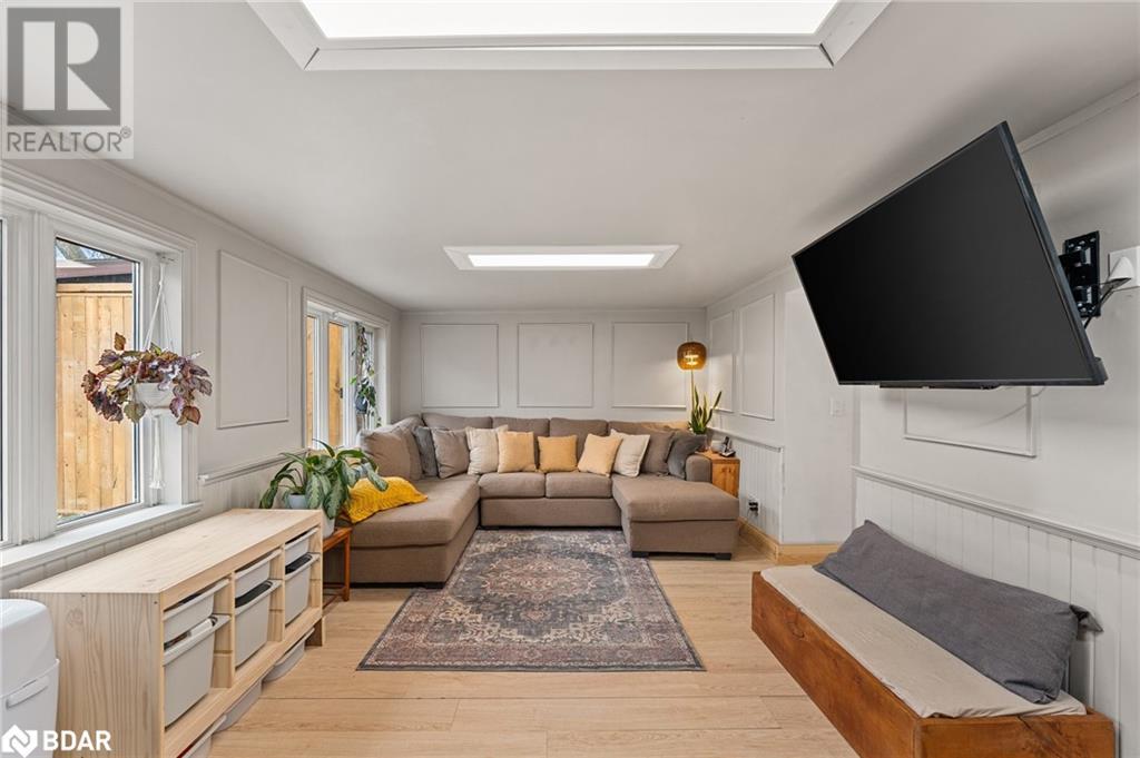 2668 Westshore Crescent Crescent, West Shore, Ontario  L3V 0V8 - Photo 22 - 40683152