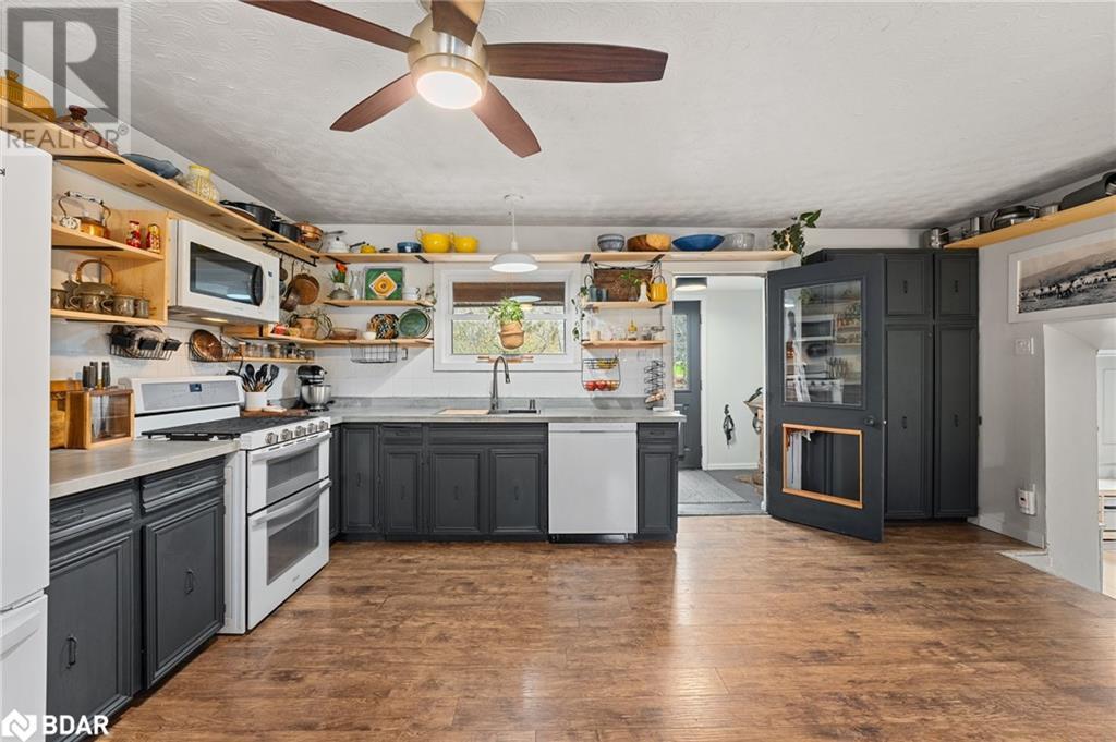 2668 Westshore Crescent Crescent, West Shore, Ontario  L3V 0V8 - Photo 9 - 40683152