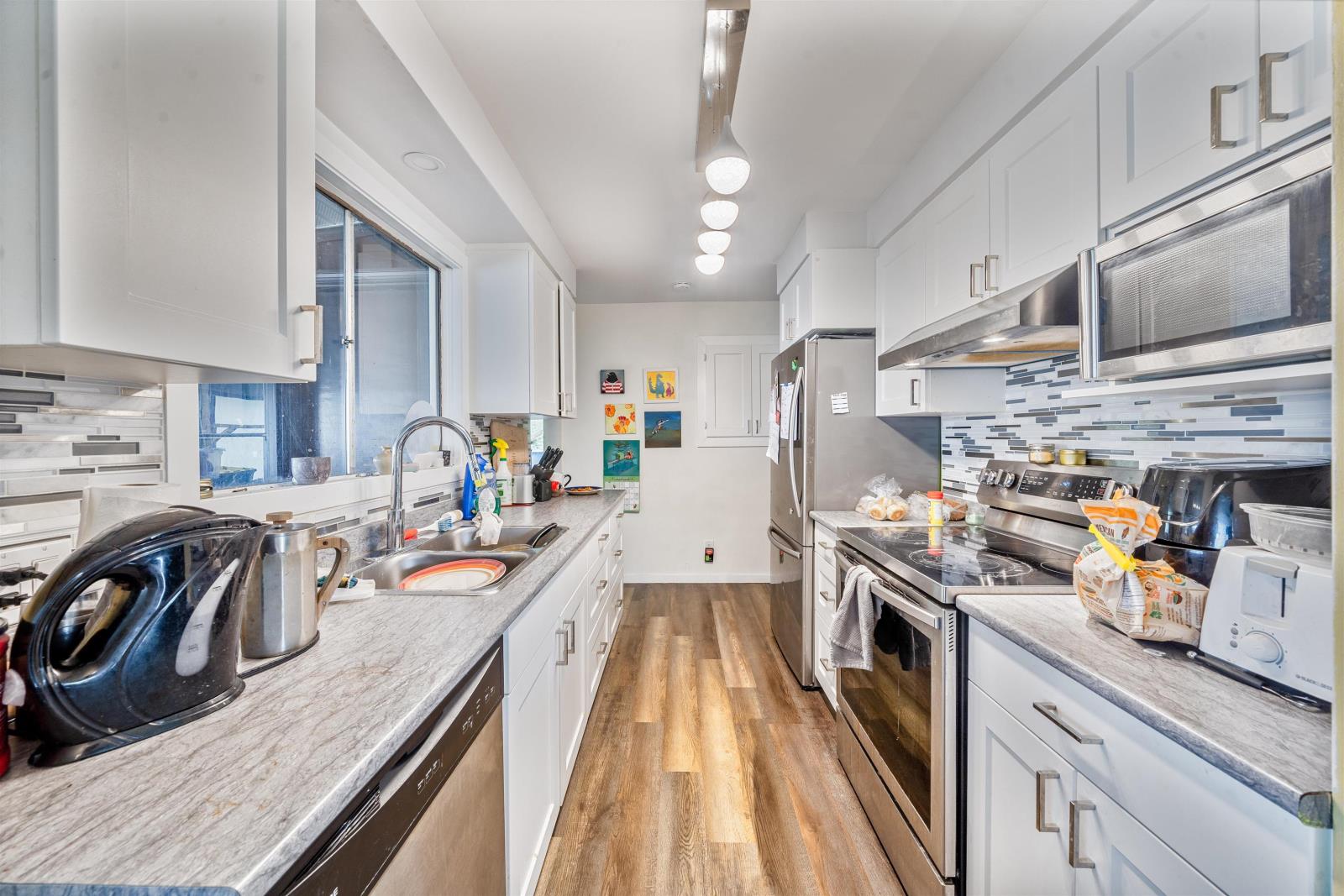 Property at 10169 FAIRVIEW DRIVE image 3