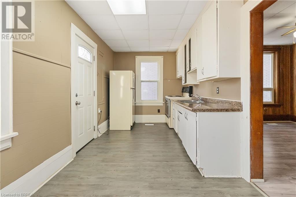 29/31 London Street, Tillsonburg, Ontario  N4G 2K9 - Photo 17 - 40683242