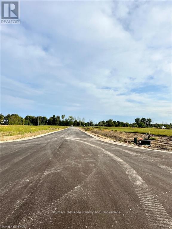 77498 Brymik Avenue S, Central Huron (Goderich Twp), Ontario  N0M 1G0 - Photo 8 - X10780737