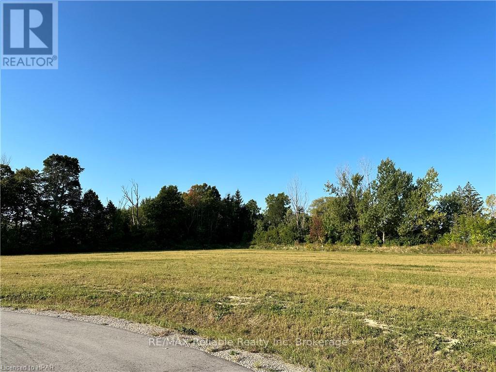 77491 Brymik Avenue S, Central Huron (Goderich Twp), Ontario  N0M 1G0 - Photo 2 - X10780812