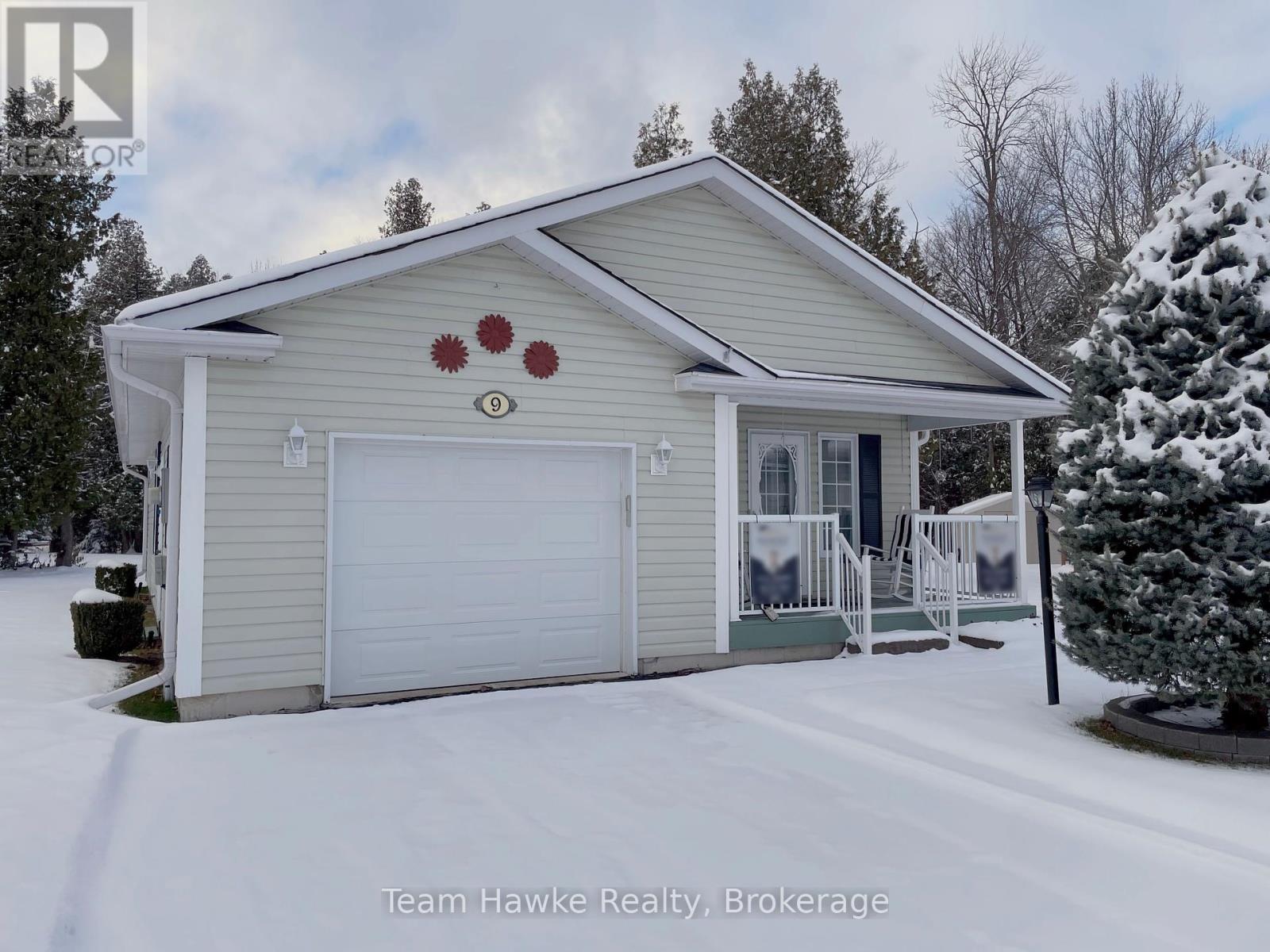 9 Ventnor Crescent, Wasaga Beach, Ontario  L9Z 3A8 - Photo 2 - S11880730