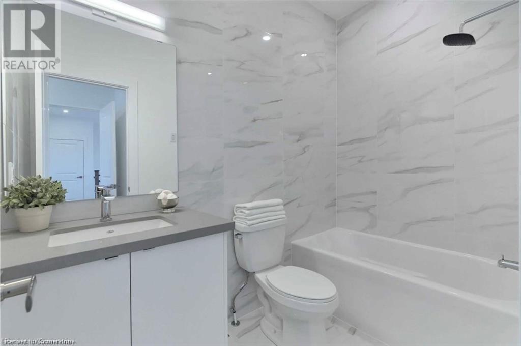 5451 Lakeshore Road Unit# 4, Burlington, Ontario  L7L 1E1 - Photo 9 - 40683326