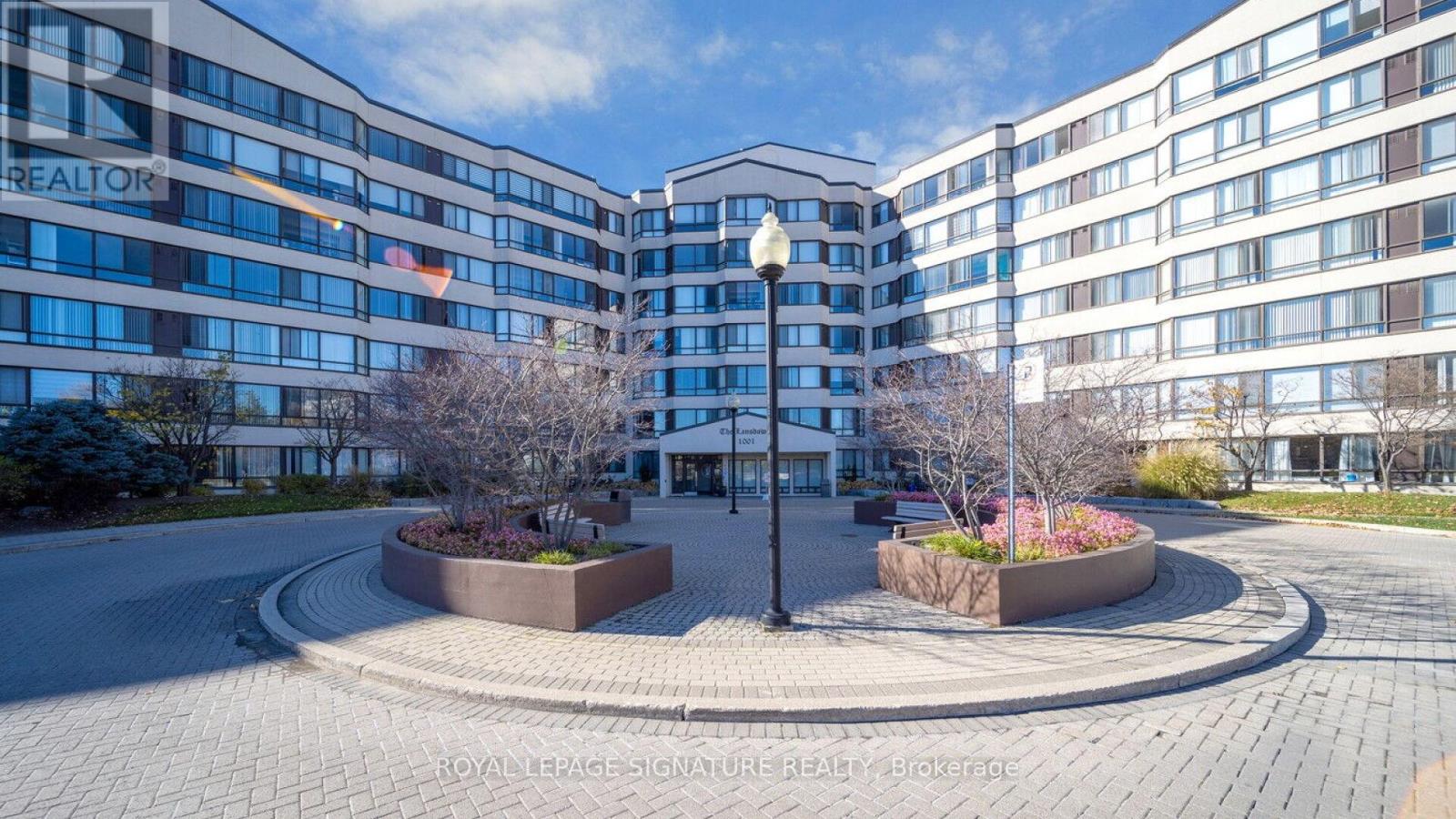Property at 106 - 1001 CEDARGLEN GATE image 4