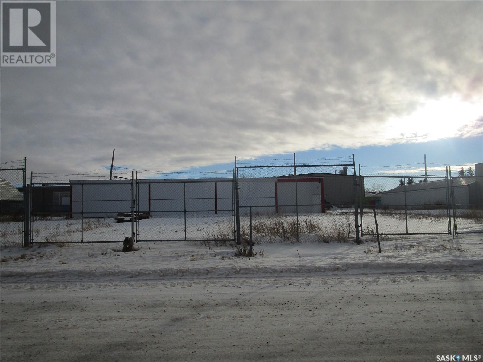 114 7th Avenue W, Gravelbourg, Saskatchewan  S0H 1X0 - Photo 17 - SK988816