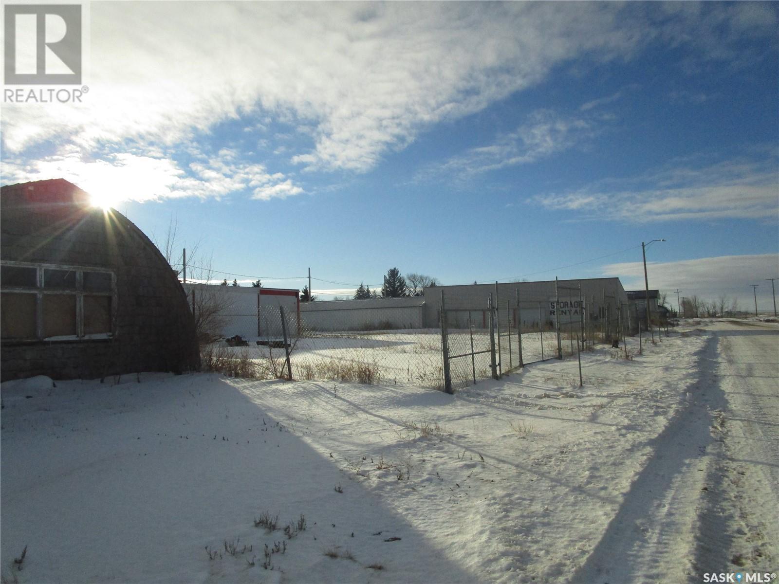 114 7th Avenue W, Gravelbourg, Saskatchewan  S0H 1X0 - Photo 19 - SK988816