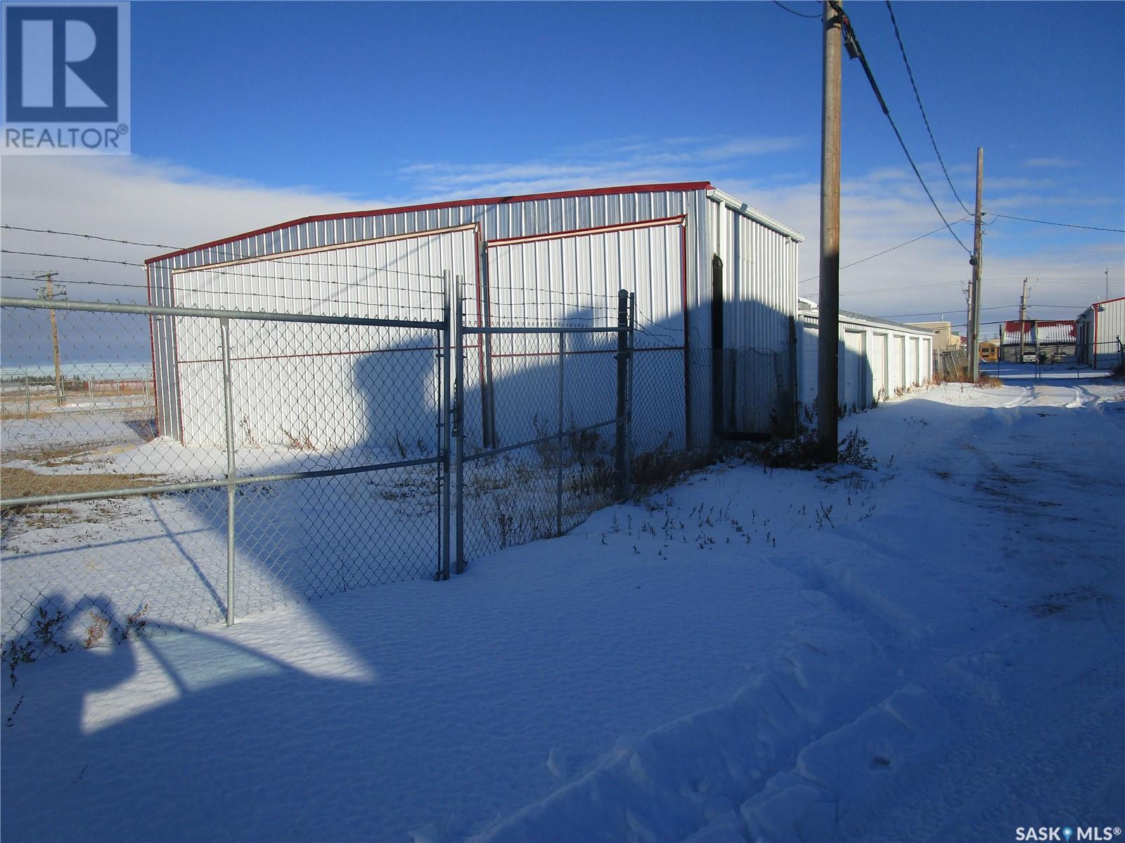114 7th Avenue W, Gravelbourg, Saskatchewan  S0H 1X0 - Photo 12 - SK988816