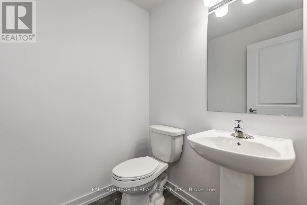 203 Peacock Drive, Russell, Ontario  K4R 0A1 - Photo 13 - X11880845