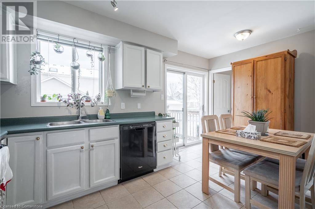 2 Tulip Drive, Tillsonburg, Ontario  N4G 5T9 - Photo 10 - 40682881