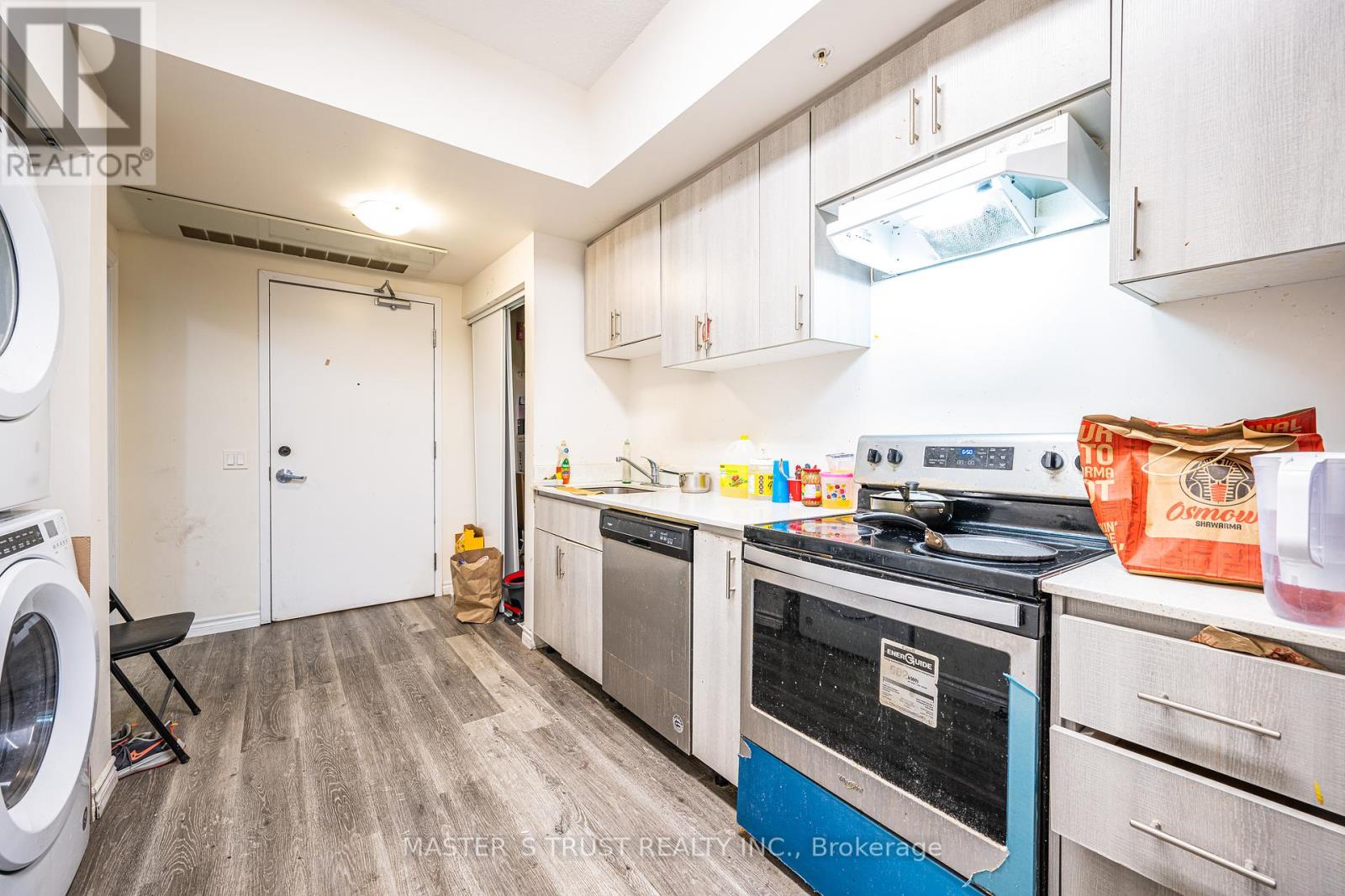 210 - 246 Lester Street, Waterloo, Ontario  N2L 0H1 - Photo 11 - X11880828